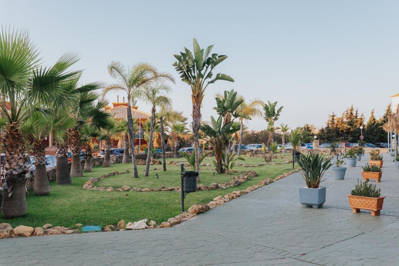 On Family Playa De Donana Apartment มาตาลัสกาญาส ภายนอก รูปภาพ
